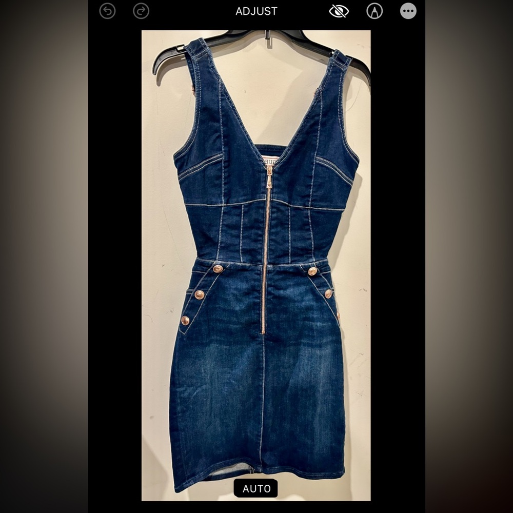 Brand New guess  Women’s Zip-  Front V -Neck Cutout Denim Dress.